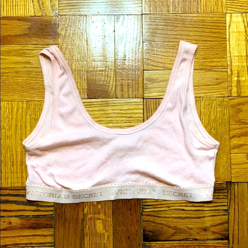 Victoria’s Secret pink sleepwear bra size: M